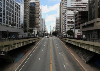 Explosão atinge 10 apartamentos e deixa vários feridos em São Paulo